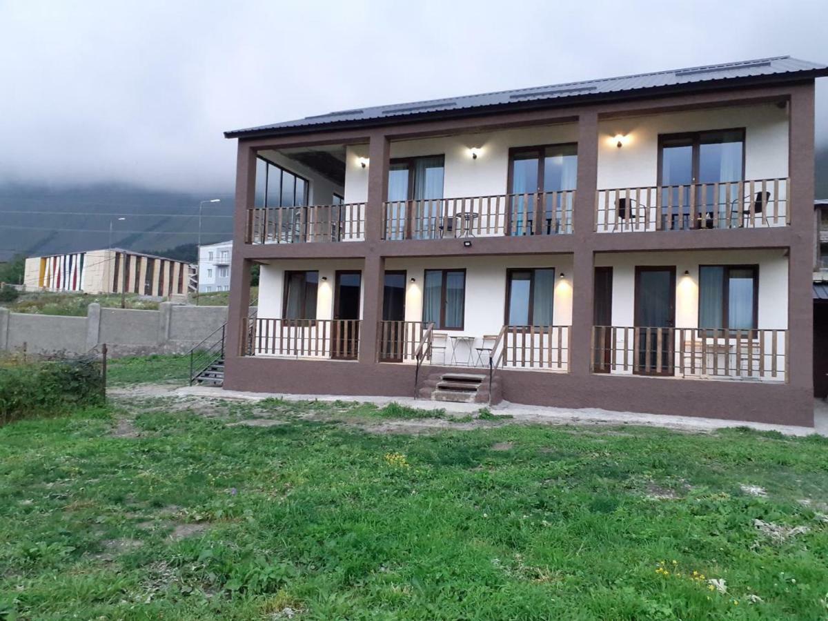 Hotel Elsada Kazbegi Exterior foto